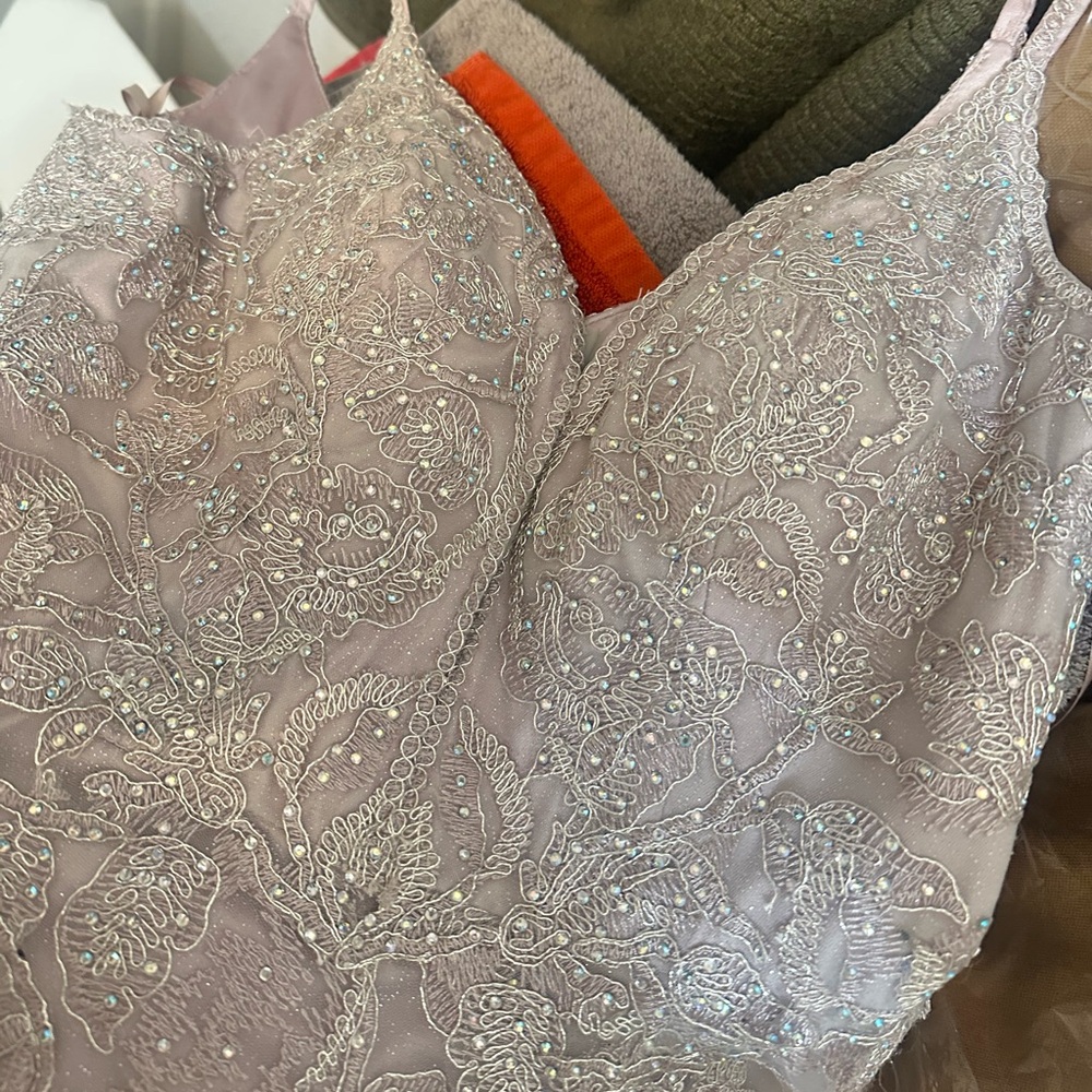 Gown - Picture 10 of 10